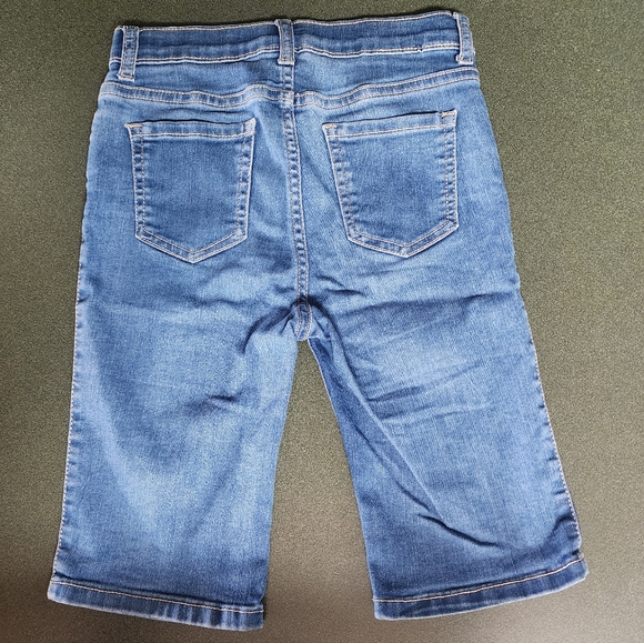 Childrens Place Skimmer Jean Shorts - Picture 2 of 4